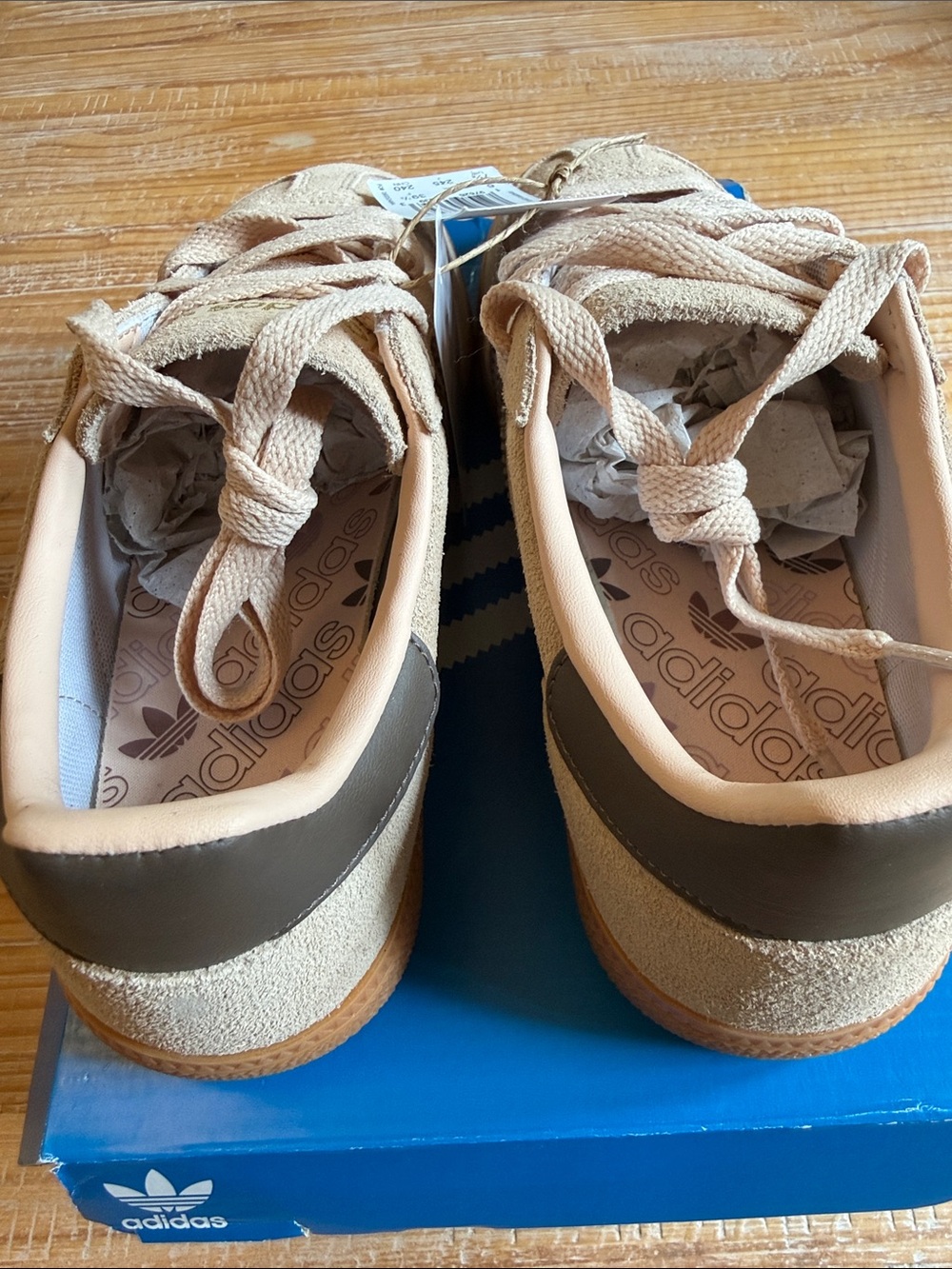 adidas Handball Spezial Suede Sneaker in Beige with Pink & Gray Stripes - Picture 4 of 7